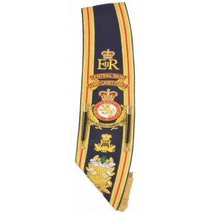http://www.pipebandwear.biz/440-601-thickbox/custom-made-drum-major-baldric-sash.jpg