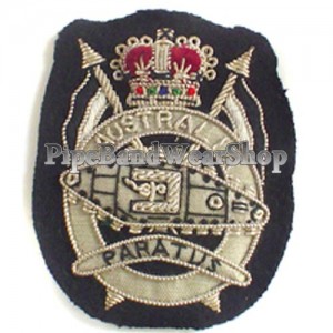 http://www.pipebandwear.biz/706-889-thickbox/royal-australian-tank-regiment-cap-badge.jpg