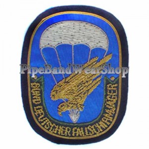 http://www.pipebandwear.biz/757-938-thickbox/german-parachute-arm-badge.jpg