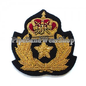 http://www.pipebandwear.biz/860-1043-thickbox/oman-royal-flight-mess-dress-lapel-badge.jpg