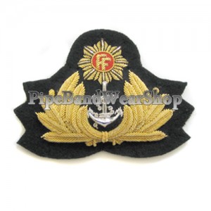 http://www.pipebandwear.biz/879-1058-thickbox/irish-navy-cap-badge.jpg