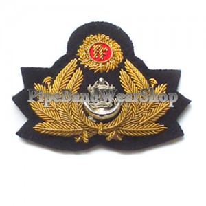 http://www.pipebandwear.biz/880-1059-thickbox/irish-navy-beret-badge.jpg